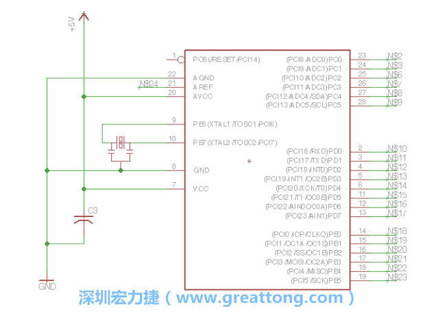 3.3.    將共鳴器（resonator）放置在針腳9和針腳10附近，將它的三個針腳連接如圖所示，并確認(rèn)最中間的針腳有連到接地端。
