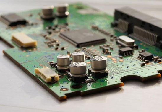 PCB制板工藝中的過孔塞油是什么意思？